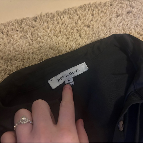 Top - Picture 2 of 3